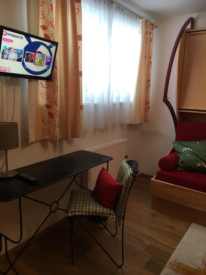 Apartamento Haus Greet Muhr Exterior foto